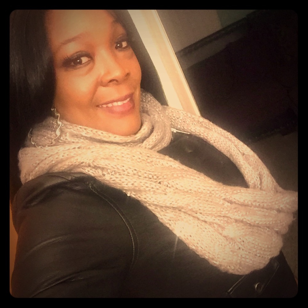 Meet your Posher, Latasha